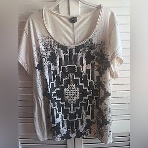 Rock and Republic women’s t shirt XL with metallic stud embellishment